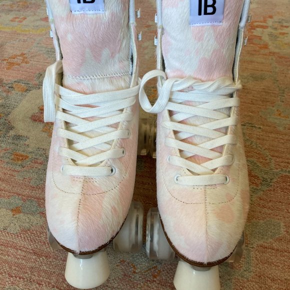 INTENTIONALLY BLANK Pastel Pink and Cream Roller Skates - Picture 3 of 5